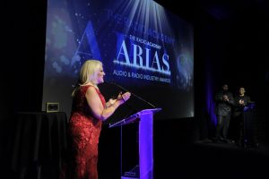 Award 14 - Vanessa Feltz on stage