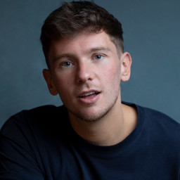 Sam Darlaston - Presenter, KISS