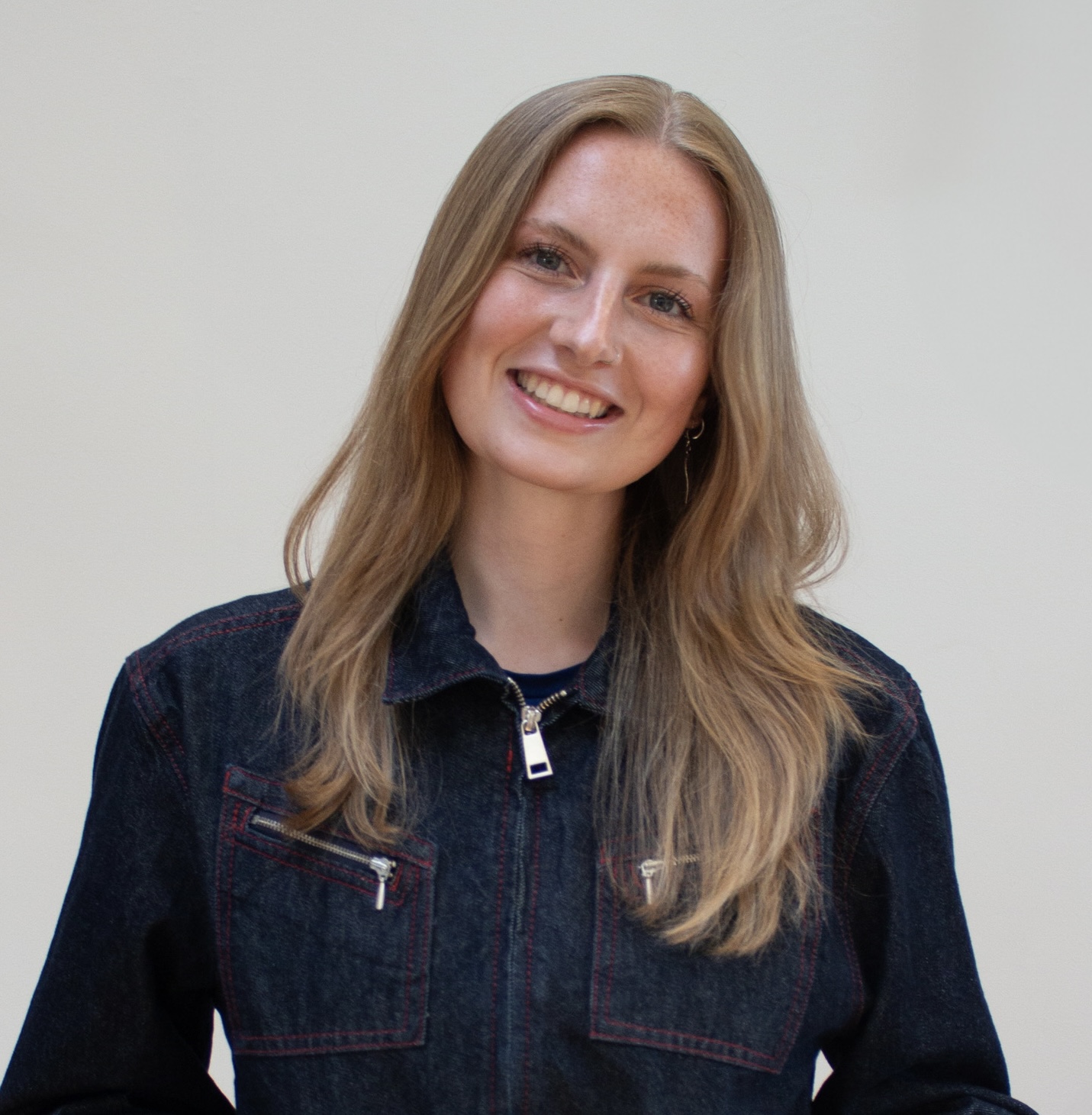 Flora Morsman Headshot